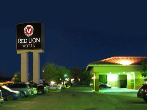 Red Lion Hotel Галъп Екстериор снимка